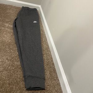 Nike men’s jogger sweatpants